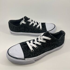Airwalk Kids Black and White Sneakers
